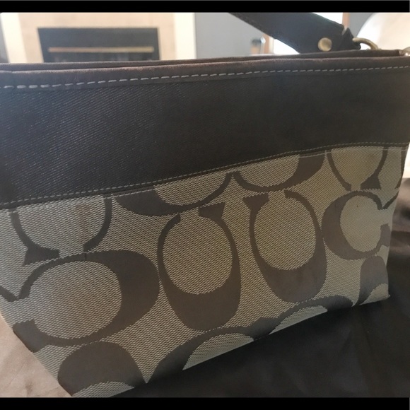 Authentic Coach Hand bag - Picture 4 of 5